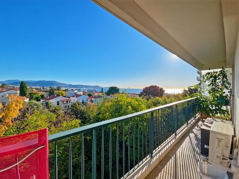 Appartement - 135 m² - 5 pièces