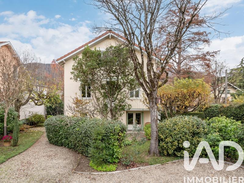 Maison - 133 m² - 6 pièces