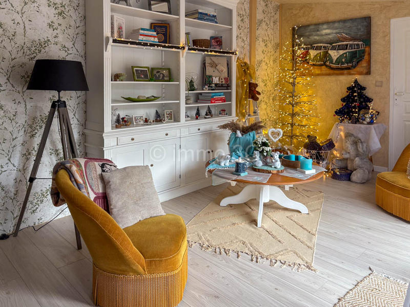 Maison en pierre - 201 m² - 7 pièces