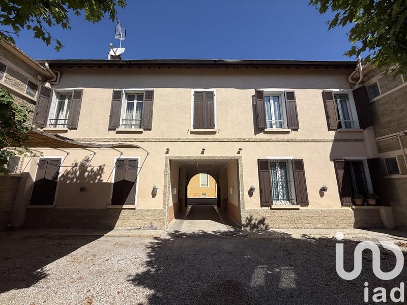 Appartement - 85 m² - 3 pièces