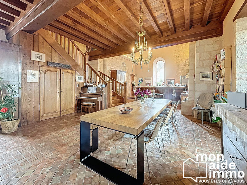 Maison - 180 m² - 4 pièces