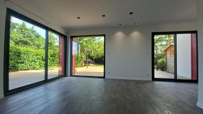 Maison - 185 m² - 7 pièces