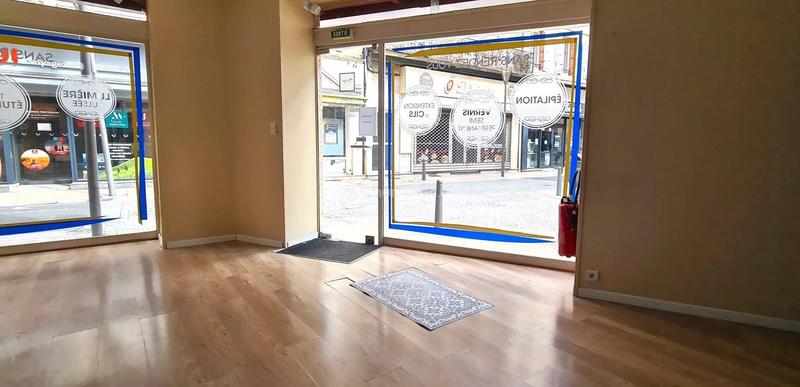 Bureau - 80 m² - 4 pièces