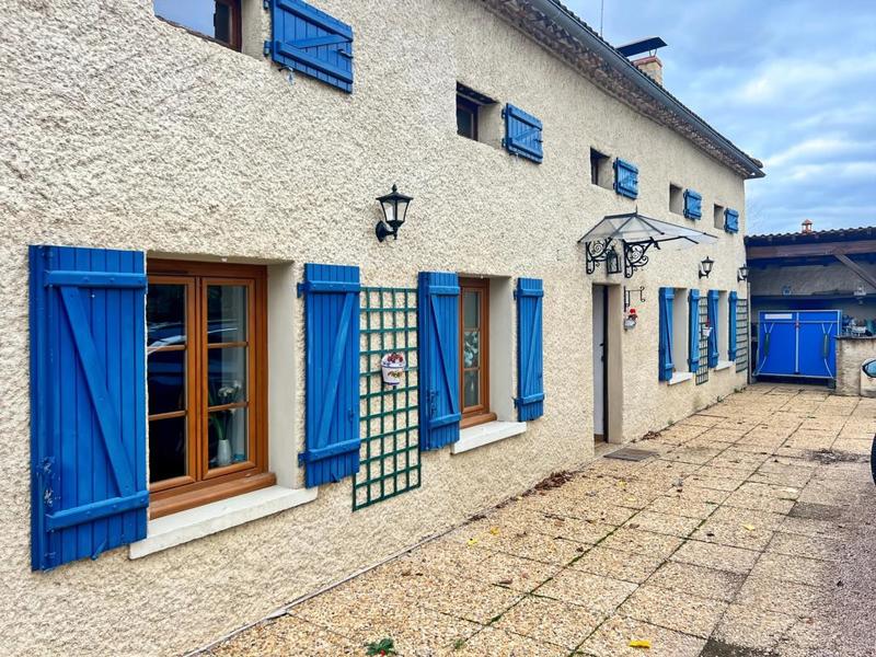 Maison - 198 m² - 6 pièces