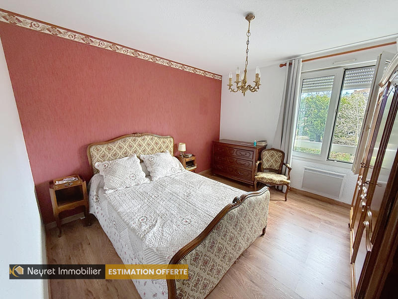 Appartement - 94 m² - 4 pièces