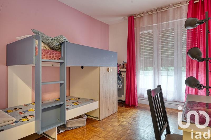 Appartement - 99 m² - 4 pièces