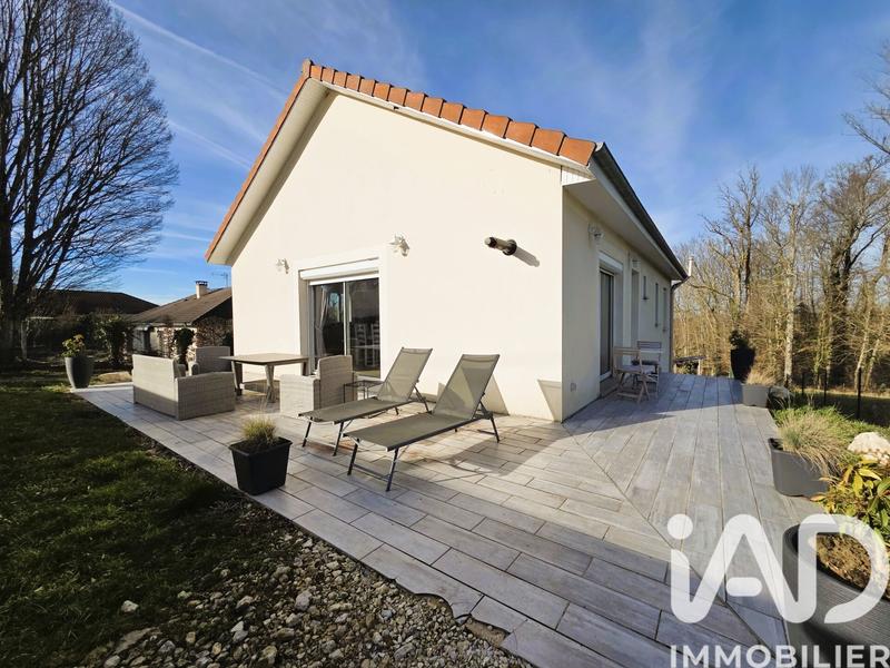 Maison - 90 m² - 4 pièces