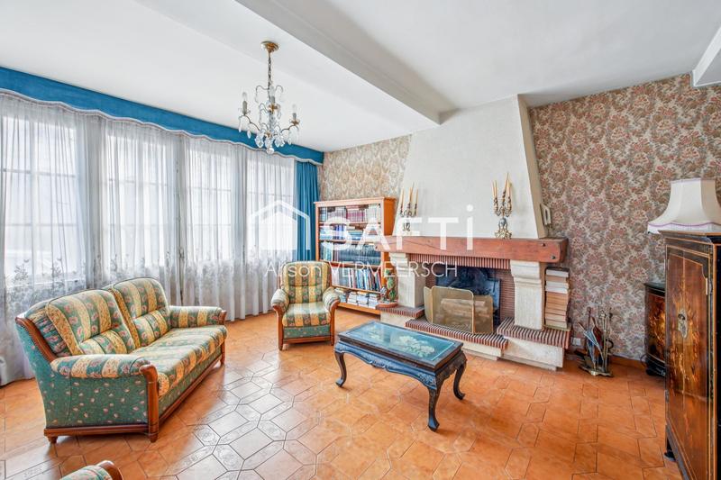 Maison - 204 m² - 7 pièces