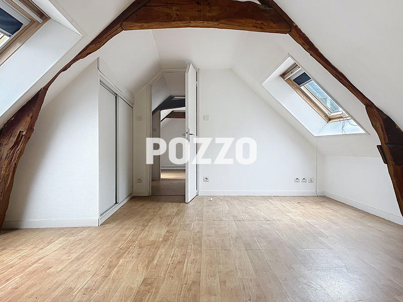 Immeuble - 142 m² - 5 pièces