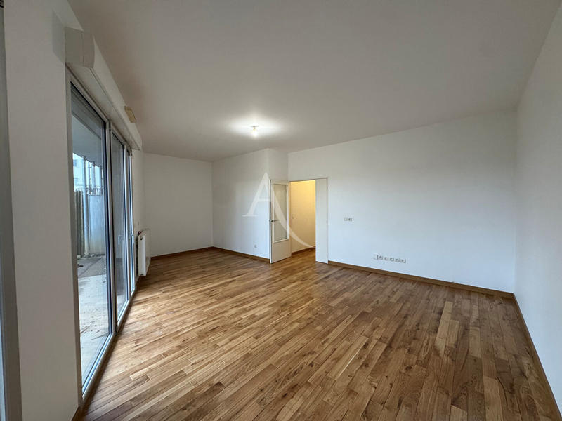 Appartement - 83 m² - 3 pièces