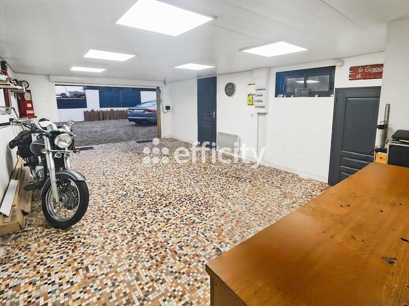 Maison - 159 m² - 6 pièces