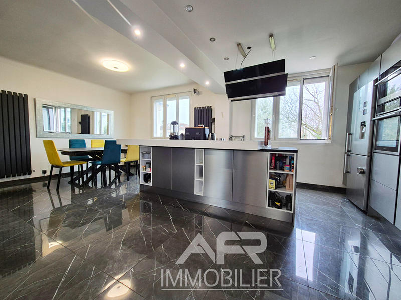 Maison - 155 m² - 5 pièces