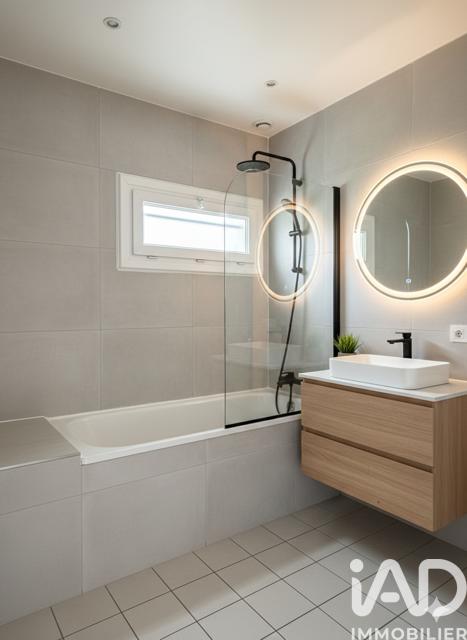 Maison - 83 m² - 4 pièces