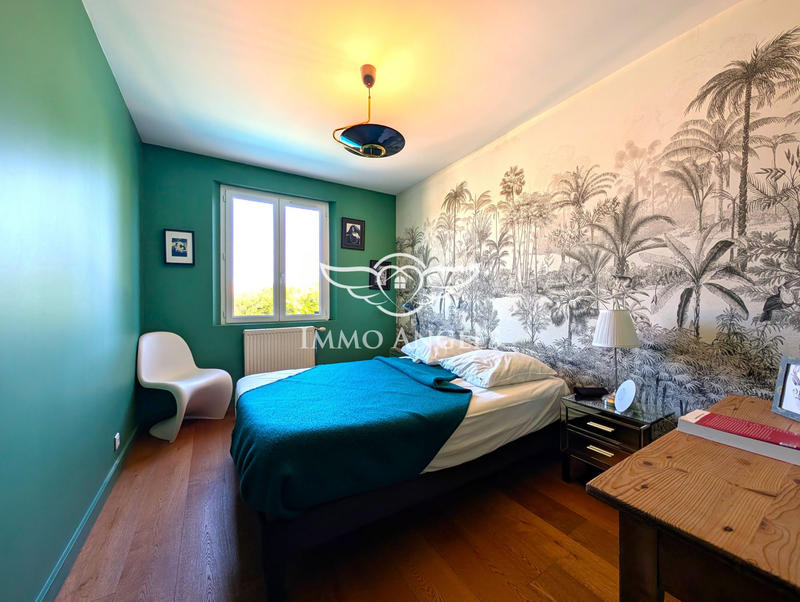 Villa - 133 m² - 8 pièces