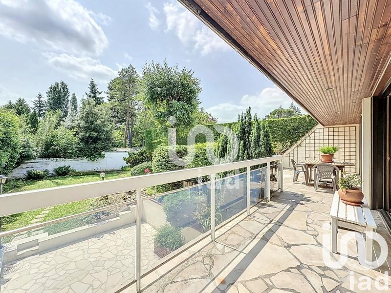 Maison - 200 m² - 10 pièces