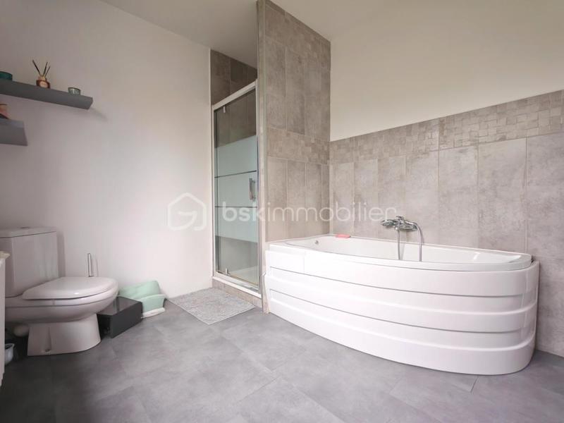 Maison - 126 m² - 6 pièces