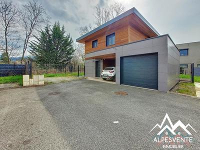 Villa - 105 m² - 4 pièces