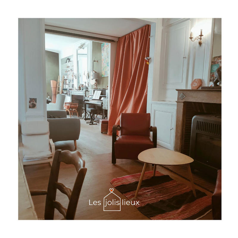 Demeure - 280 m² - 13 pièces