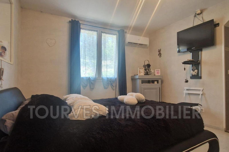 Villa - 184 m² - 6 pièces