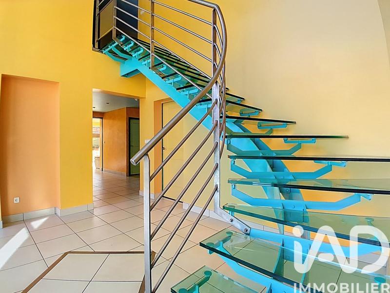 Maison - 195 m² - 5 pièces