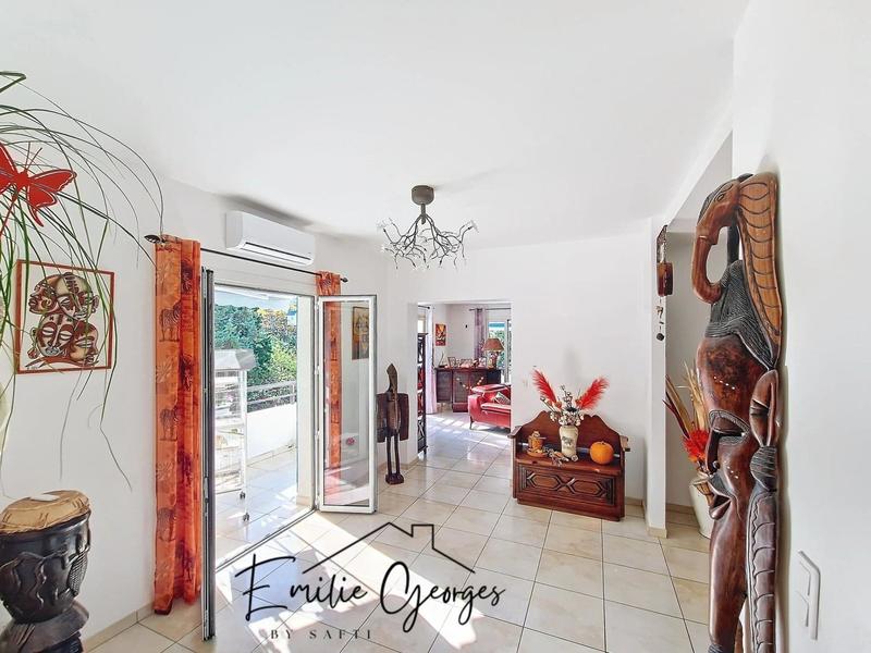 Maison - 345 m² - 7 pièces