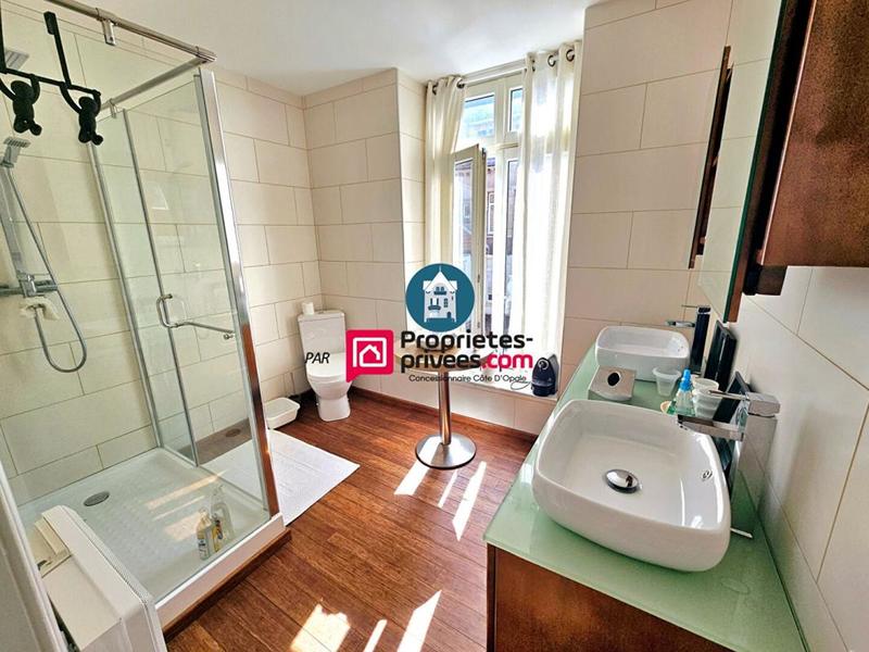 Maison - 177 m² - 5 pièces