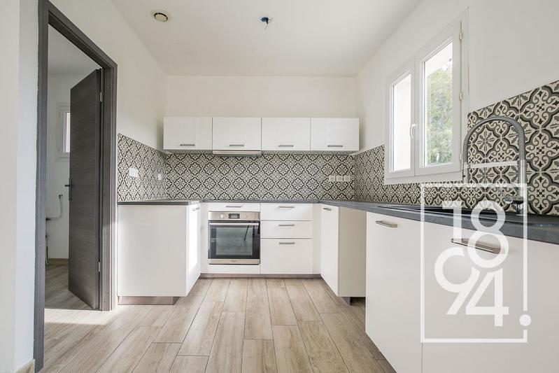 Maison - 92 m² - 4 pièces