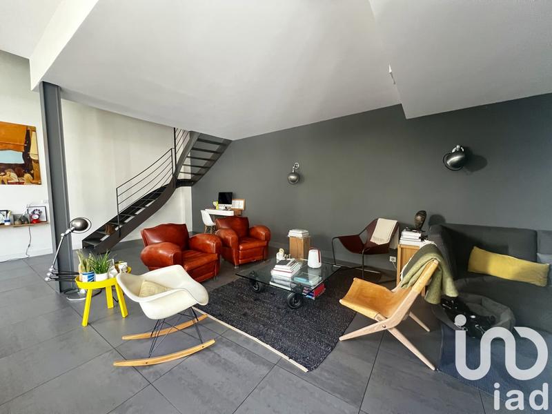 Maison - 225 m² - 7 pièces