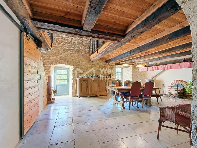 Maison ancienne - 475 m² - 8 pièces