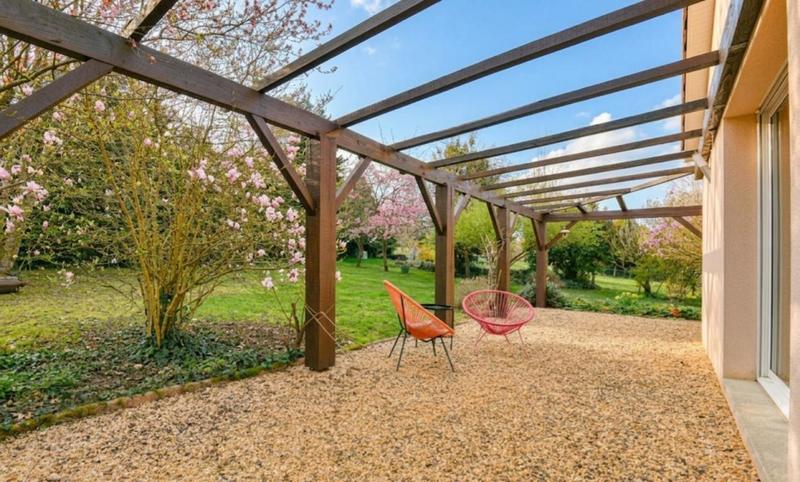 Pavillon - 136 m² - 6 pièces