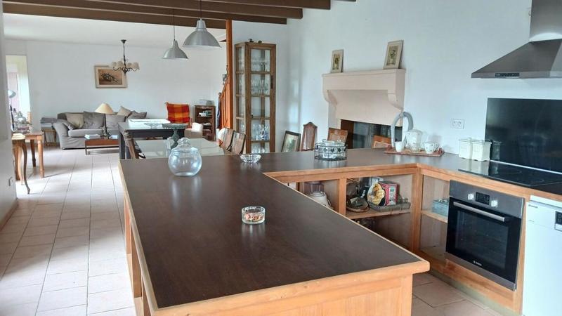 Propriété - 171 m² - 5 pièces