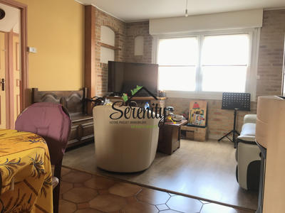 Maison - 90 m² - 6 pièces