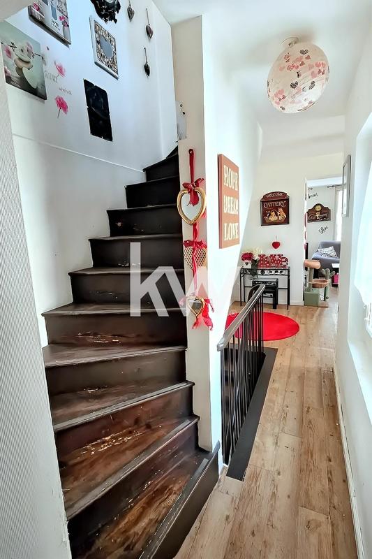 Maison - 186 m² - 6 pièces