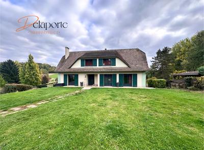 Maison - 202 m² - 8 pièces