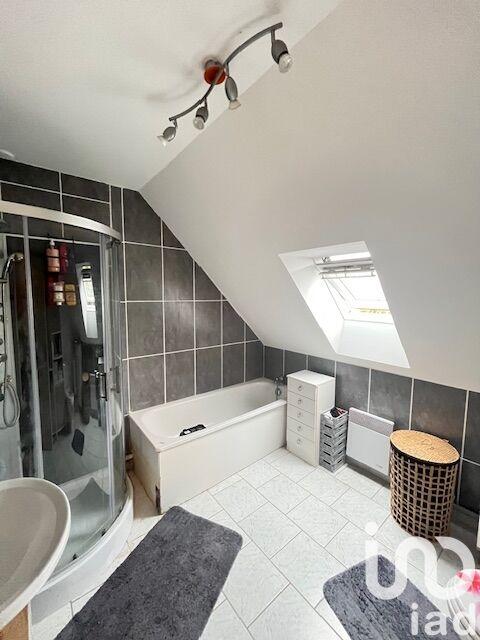 Maison - 85 m² - 5 pièces