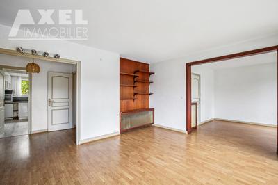 Appartement - 90 m² - 5 pièces