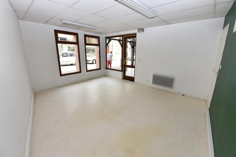 Local commercial - 105 m² - 4 pièces