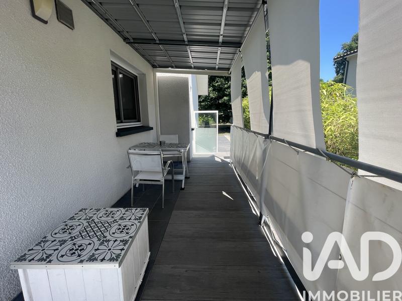 Maison - 212 m² - 7 pièces