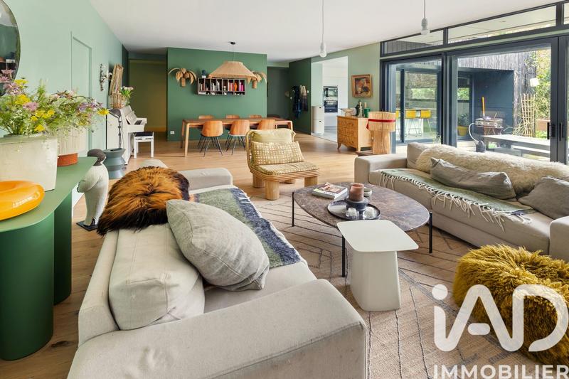 Maison de maîtres - 180 m² - 8 pièces