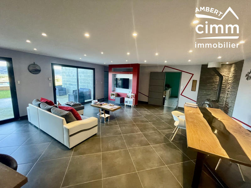 Maison - 165 m² - 7 pièces