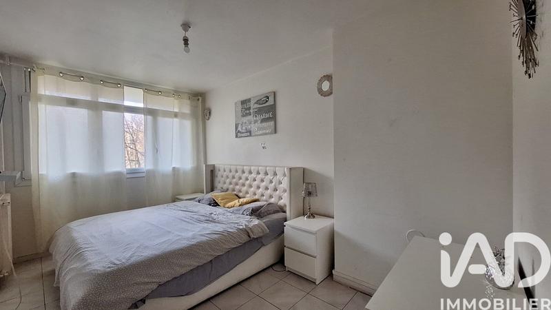 Appartement - 82 m² - 4 pièces