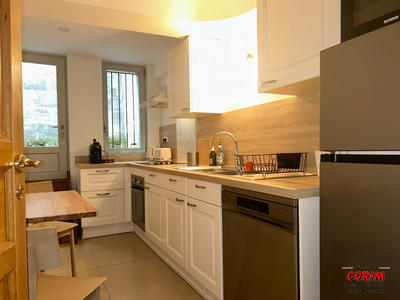 Appartement - 82 m² - 3 pièces