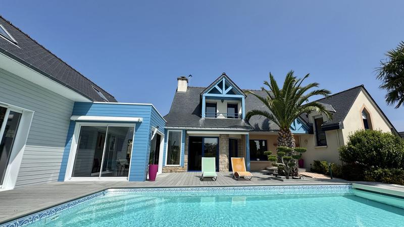 Maison contemporaine - 210 m² - 7 pièces