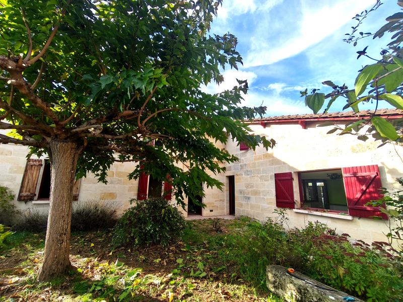 Maison ancienne - 212 m² - 6 pièces