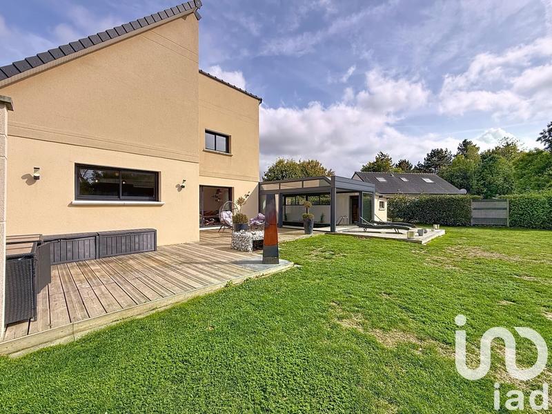 Maison - 225 m² - 8 pièces