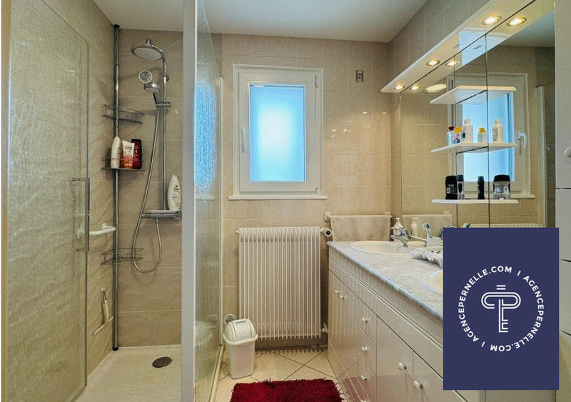 Maison - 147 m² - 5 pièces