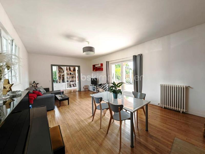 Maison traditionnelle - 139 m² - 5 pièces