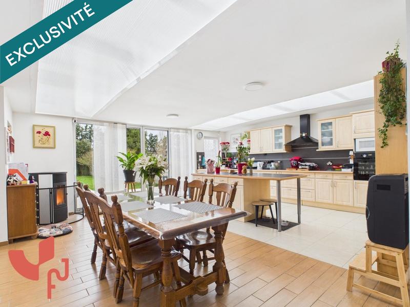 Maison - 110 m² - 4 pièces