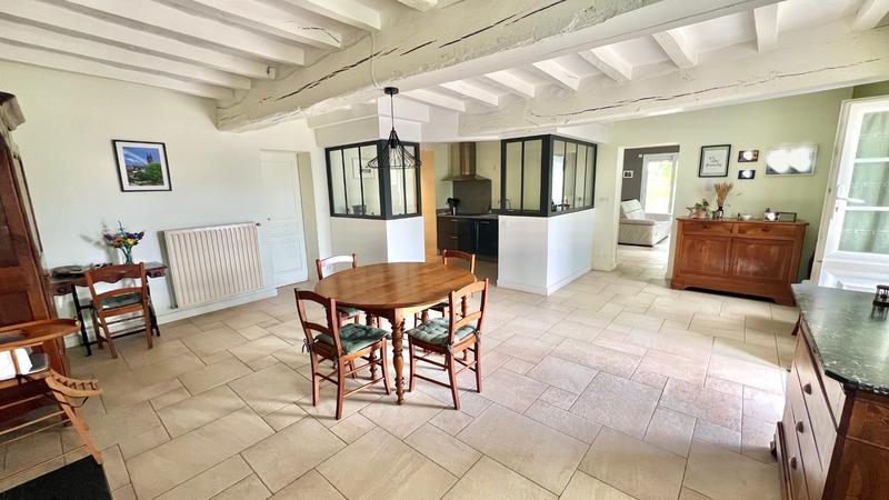 Maison - 172 m² - 9 pièces