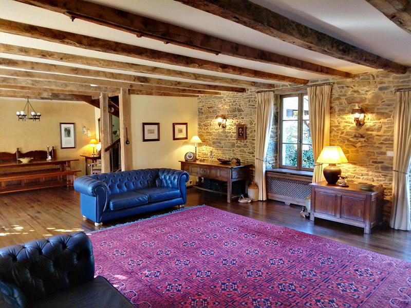 Maison - 342 m² - 7 pièces